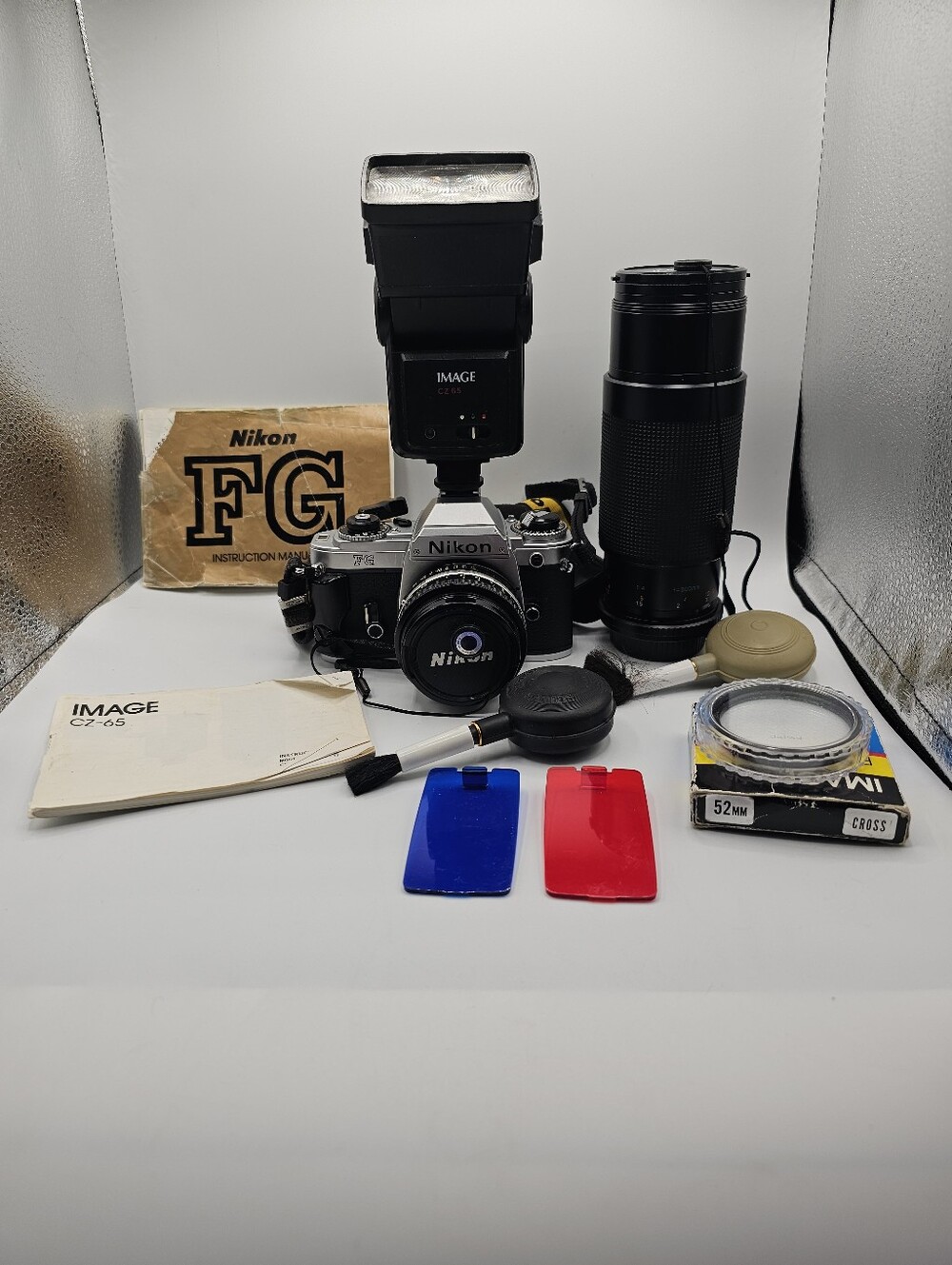 Vintage Nikon FG Film Camera Original Lens, Long Manual Zoom Lens, Flash Works - Picture 6 of 7